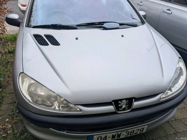 Peugeot 206 Hatchback, Petrol, 2004, Silver