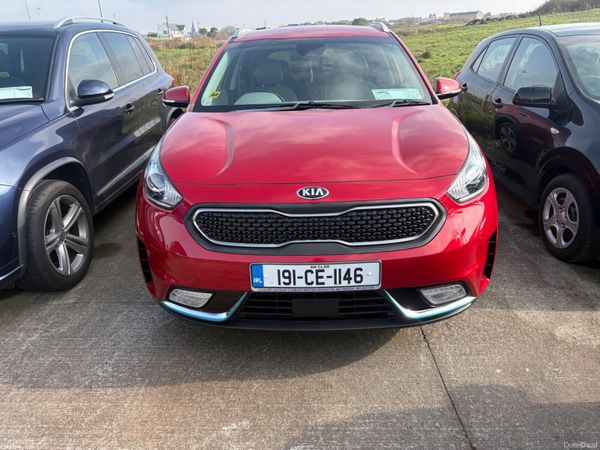 Kia Niro SUV, Petrol Plug-in Hybrid, 2019, Red