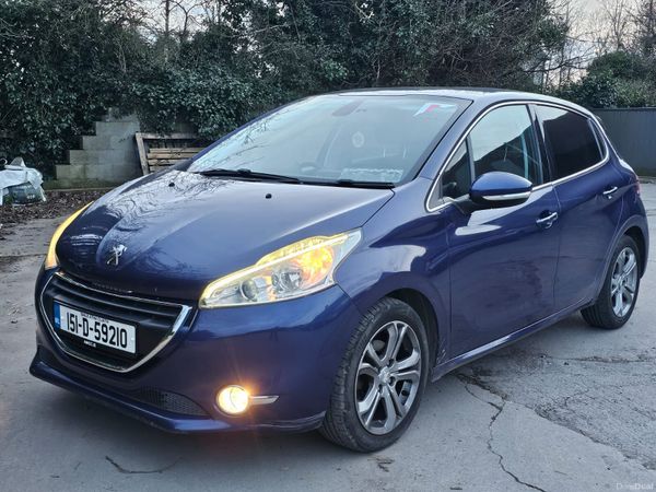 Peugeot 208 Hatchback, Petrol, 2015, Purple