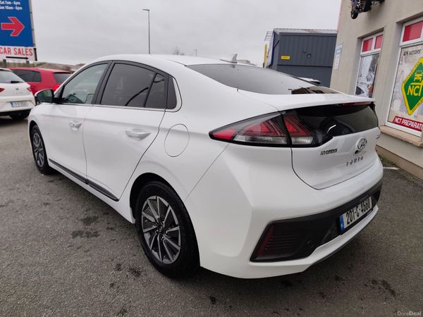 Hyundai IONIQ Hatchback, Electric, 2020, White