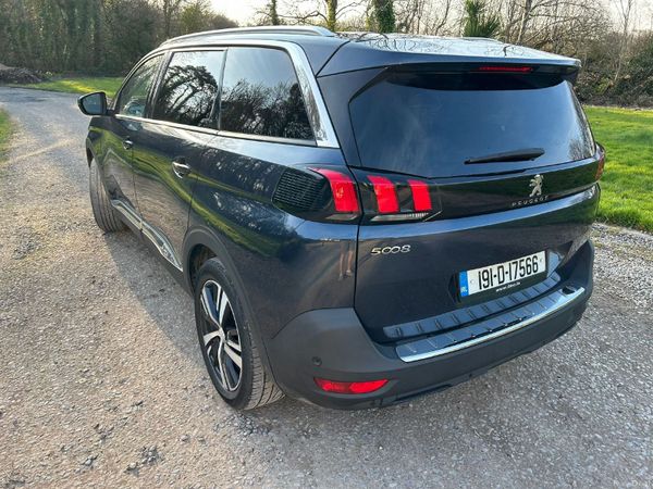 Peugeot 5008 MPV, Diesel, 2019, Blue