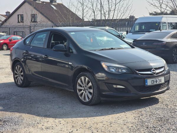 Opel Astra Saloon, Petrol, 2013, Black