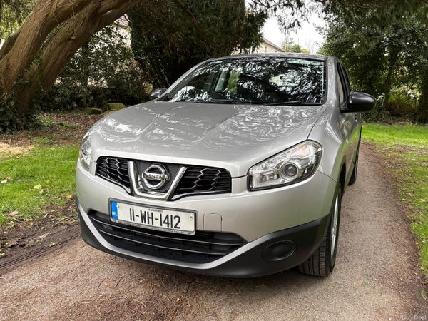 Nissan Qashqai Hatchback, Diesel, 2011, Silver