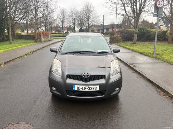 Toyota Yaris Hatchback, Petrol, 2010, Grey