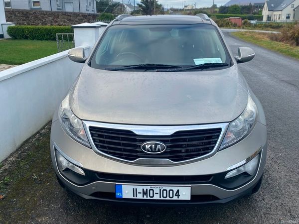 Kia Sportage SUV, Diesel, 2011, Silver