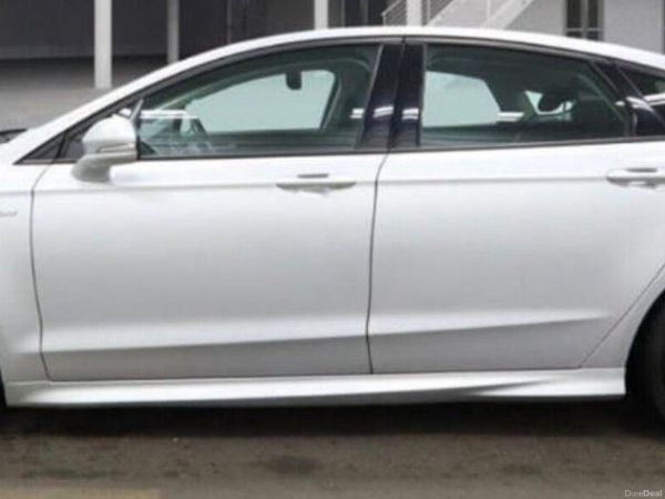 Ford Mondeo Hatchback, Diesel, 2018, Silver