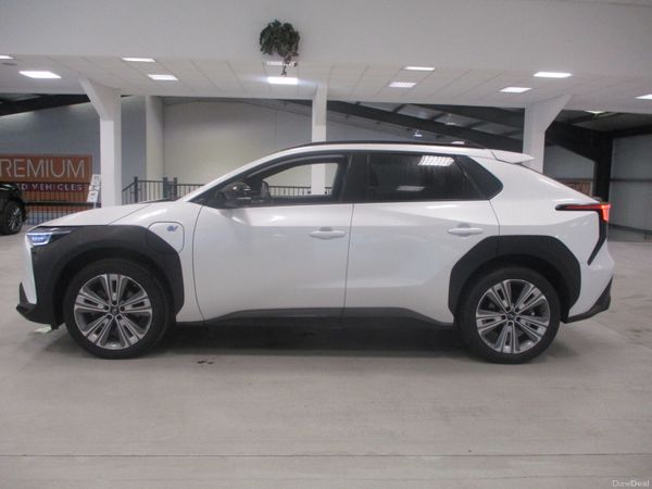 Subaru Solterra SUV, Electric, 2023, White