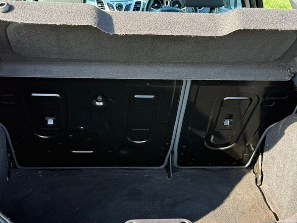 Ford Fiesta Hatchback, Petrol, 2009, Black