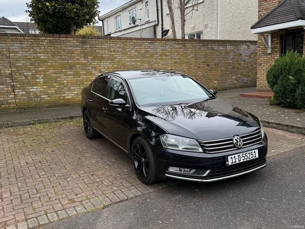Volkswagen Passat Saloon, Diesel, 2011, Black