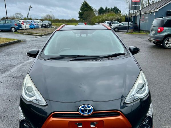 Toyota Aqua Hatchback, Petrol Hybrid, 2016, Black