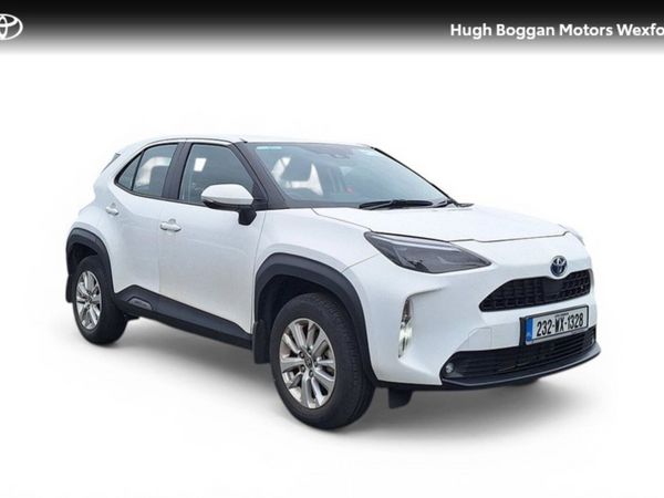 Toyota Yaris Cross Hatchback, Petrol Hybrid, 2023, White