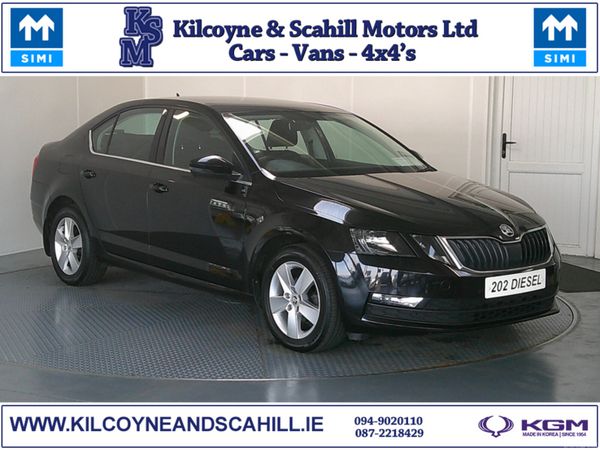 Skoda Octavia Hatchback, Diesel, 2020, Black