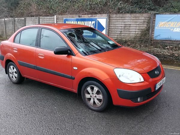Kia Rio Saloon, Petrol, 2007, Red
