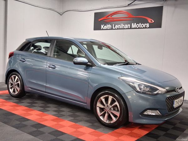 Hyundai i20 Hatchback, Petrol, 2017, Blue