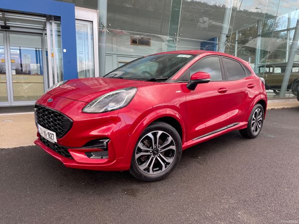 Ford Puma MPV, Petrol Hybrid, 2023, Red