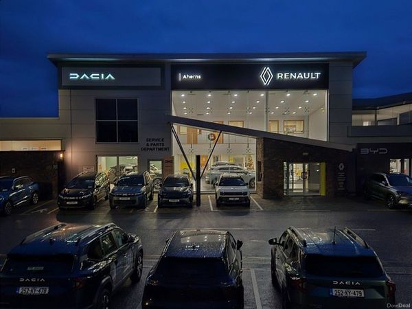 SEAT Arona SUV, Petrol, 2023, Green