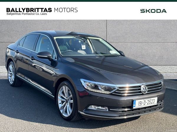 Volkswagen Passat Saloon, Diesel, 2019, Grey