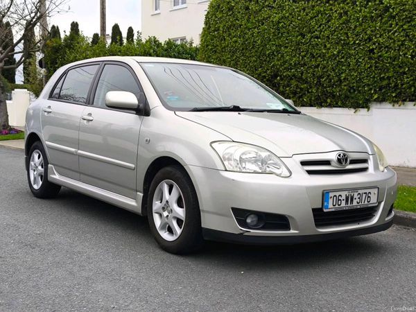 Toyota Corolla Hatchback, Petrol, 2006, Silver