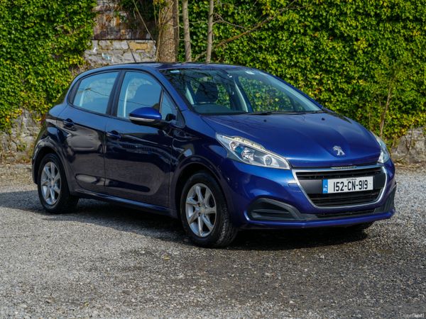 Peugeot 208 Hatchback, Petrol, 2015, Blue