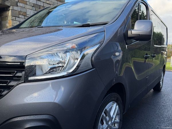 Renault Trafic MPV, Diesel, 2018, Grey