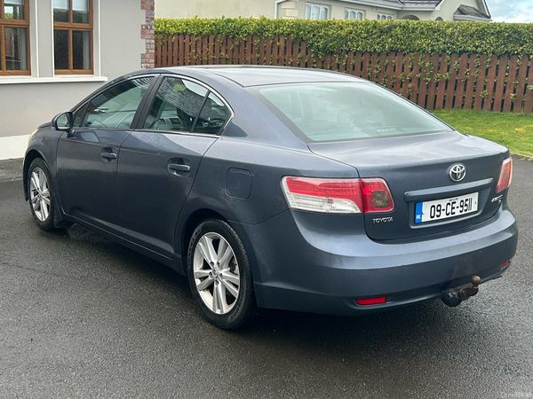 Toyota Avensis Saloon, Diesel, 2009, Blue