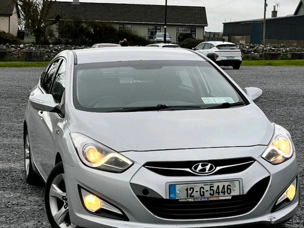Hyundai i40 Saloon, Diesel, 2012, Silver
