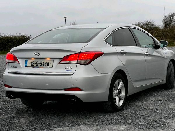 Hyundai i40 Saloon, Diesel, 2012, Silver
