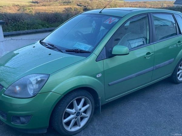 Ford Fiesta Hatchback, Petrol, 2007, Green
