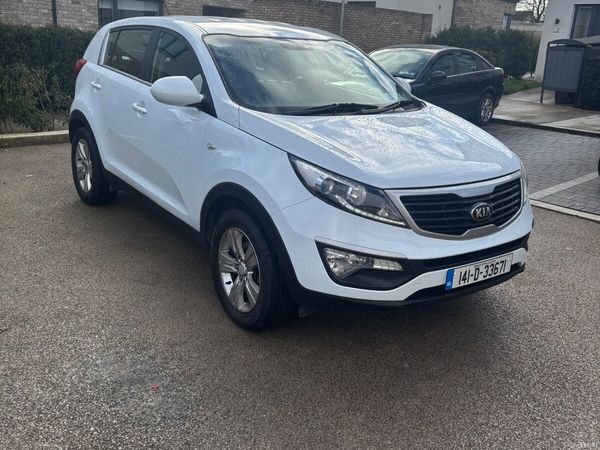Kia Sportage SUV, Diesel, 2014, White