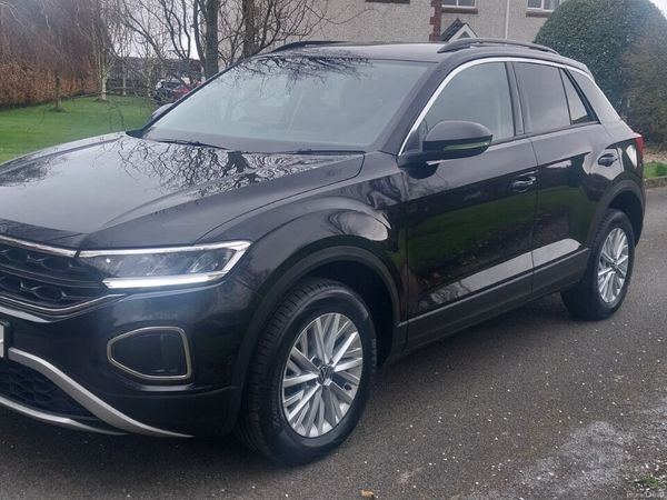 Volkswagen T-Roc SUV, Petrol, 2023, Black