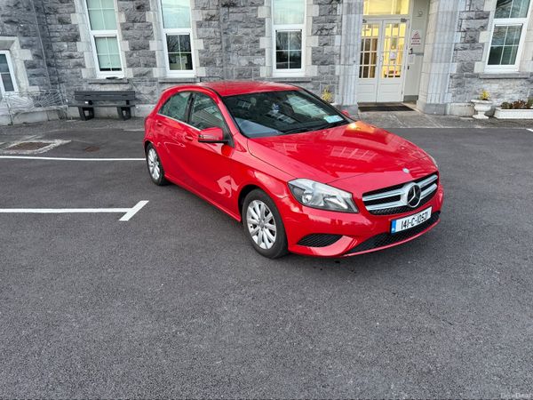 Mercedes-Benz A-Class Hatchback, Diesel, 2014, Red