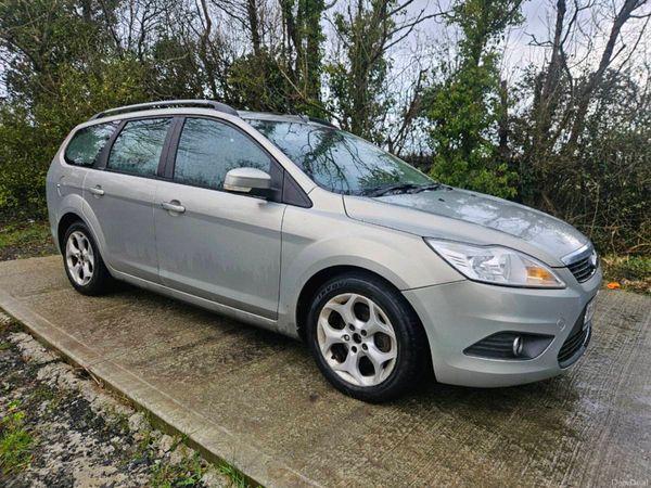 Ford Focus Estate, Diesel, 2010, Gold