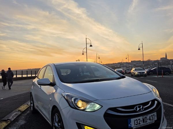 Hyundai i30 Hatchback, Diesel, 2013, White