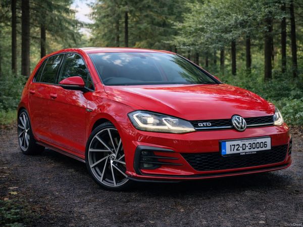 Volkswagen Golf Hatchback, Diesel, 2017, Red