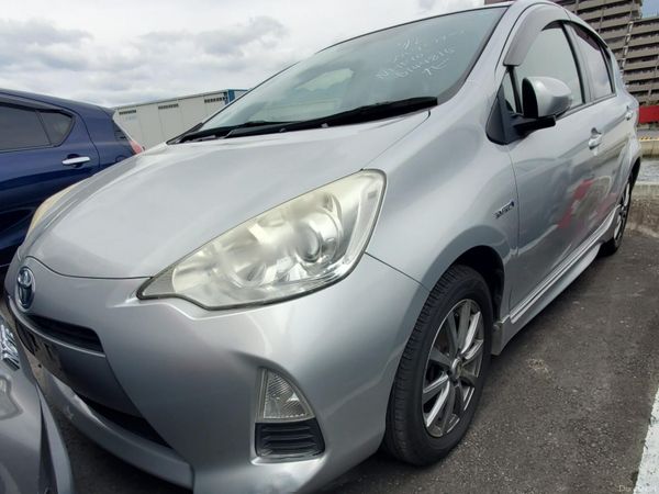 Toyota Aqua Hatchback, Petrol Hybrid, 2013, Silver