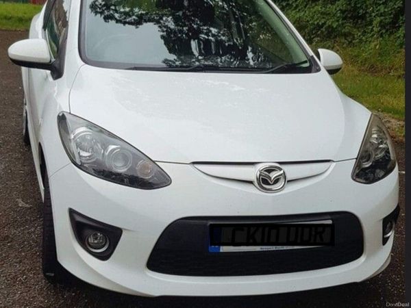 Mazda Mazda2 Hatchback, Petrol, 2010, White