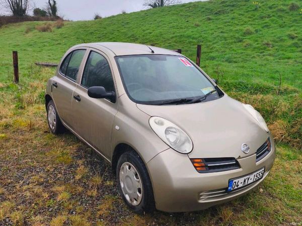 Nissan Micra Hatchback, Petrol, 2004, Gold