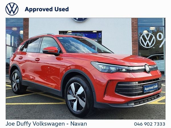 Volkswagen Tiguan SUV, Petrol Hybrid, 2025, Red