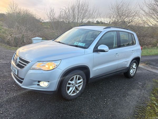 Volkswagen Tiguan SUV, Diesel, 2011, Silver