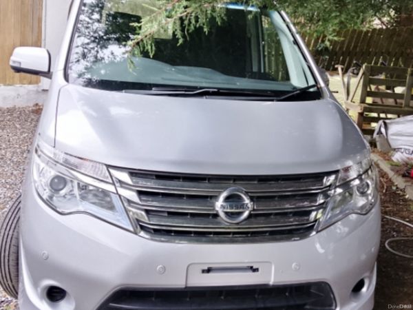 Nissan Serena MPV, Petrol Hybrid, 2014, Silver