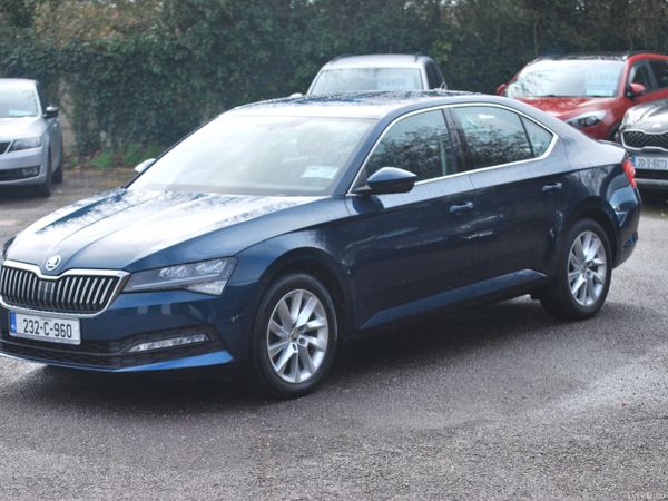 Skoda Superb Saloon, Diesel, 2023, Blue