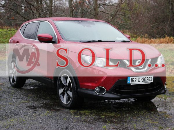 Nissan Qashqai Hatchback, Petrol, 2016, Red