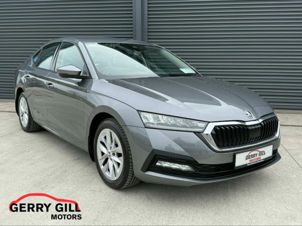 Skoda Octavia Saloon, Petrol, 2024, Grey