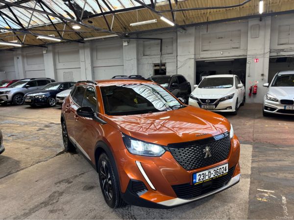 Peugeot 2008 MPV, Petrol, 2023, Orange
