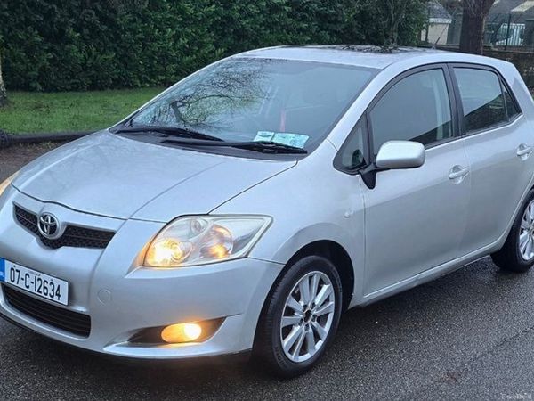 Toyota Auris Hatchback, Petrol, 2007, Silver