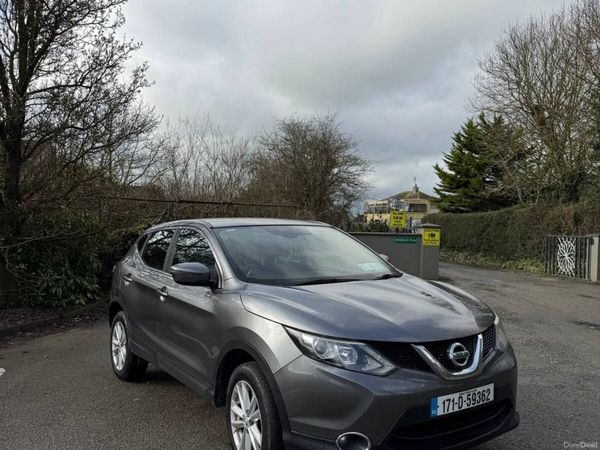 Nissan Qashqai SUV, Diesel, 2017, Grey