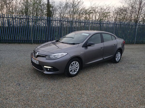 Renault Fluence Saloon, Diesel, 2015, Grey