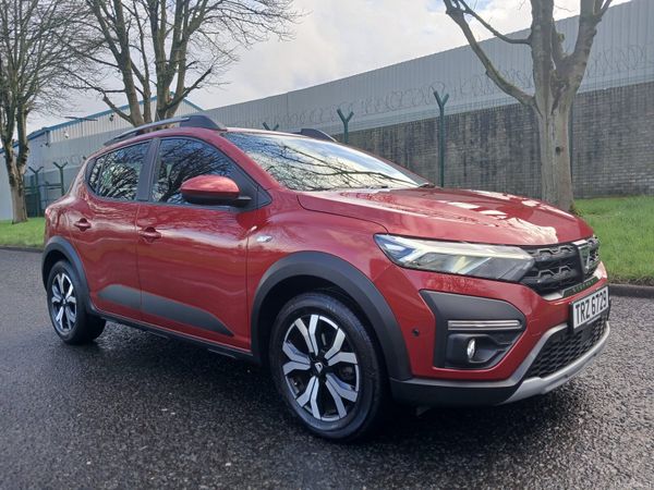 Dacia Sandero Hatchback, Petrol, 2022, Red
