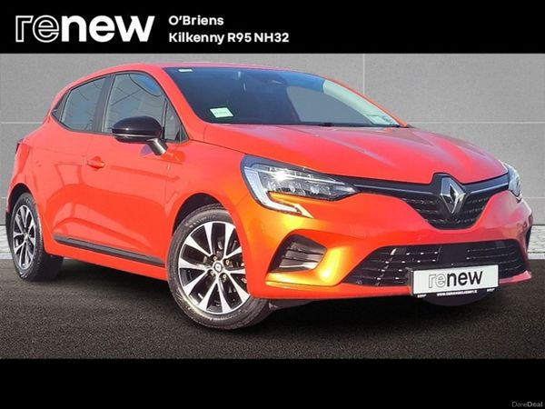Renault Clio Hatchback, Petrol, 2023, Orange
