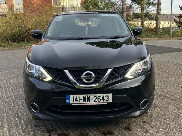 Nissan Qashqai Hatchback, Petrol, 2014, Black